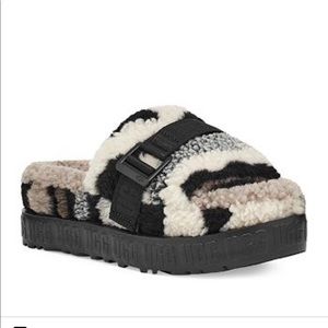 UGG | Shoes | Ugg Fluffita Plush Camo 